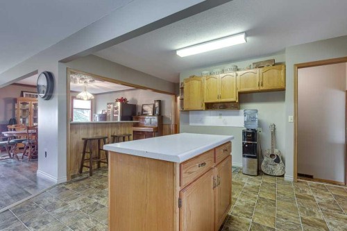 331039-Rge. Rd.242, Rural Kneehill County, AB - Indoor Photo Showing Kitchen