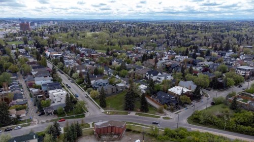 121 & 127 Mission Road Sw, Calgary, AB 