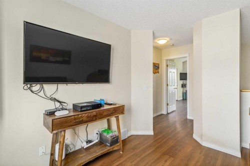 181 Hidden Creek Gardens Nw, Calgary, AB - Indoor