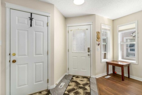 181 Hidden Creek Gardens Nw, Calgary, AB - Indoor Photo Showing Other Room