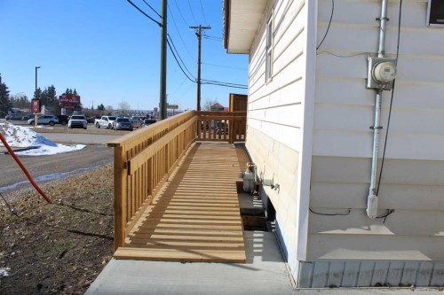 4517 55 Ave, Olds, AB 