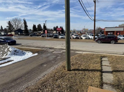 4517 55 Ave, Olds, AB 