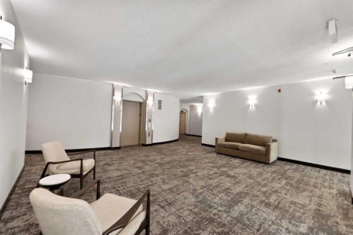 2108-24 Hemlock Crescent Sw, Calgary, AB - Indoor Photo Showing Other Room