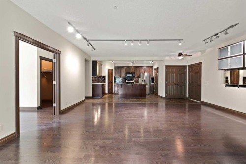 2108-24 Hemlock Crescent Sw, Calgary, AB - Indoor Photo Showing Other Room