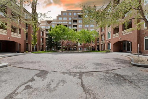 2108-24 Hemlock Crescent Sw, Calgary, AB - Outdoor