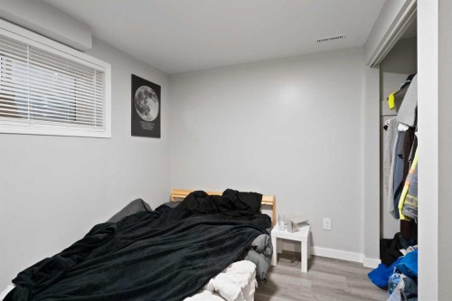 319 Rundlelawn Road Ne, Calgary, AB - Indoor