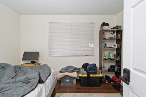 319 Rundlelawn Road Ne, Calgary, AB - Indoor