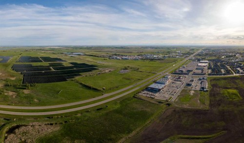 1 Highway 1, Strathmore, AB 