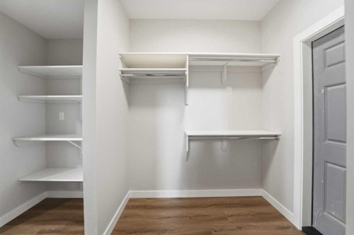 62 Vista Close, Blackfalds, AB - Indoor With Storage