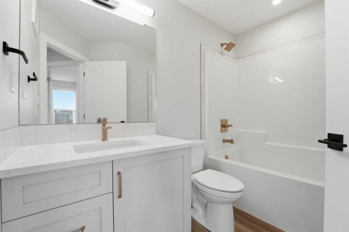 62 Vista Close, Blackfalds, AB - Indoor Photo Showing Bathroom