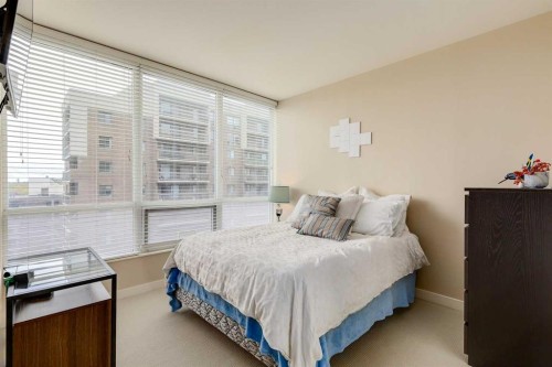 905-626 14 Avenue Sw, Calgary, AB - Indoor Photo Showing Bedroom
