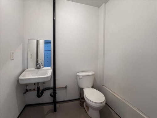 111-5 Bayside Place, Strathmore, AB 