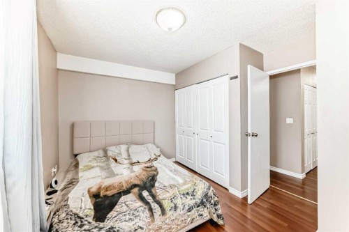 203-1113 37 Street Sw, Calgary, AB - Indoor Photo Showing Bedroom