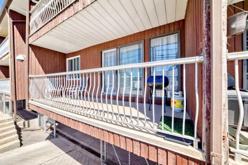 203-1113 37 Street Sw, Calgary, AB - Outdoor With Exterior