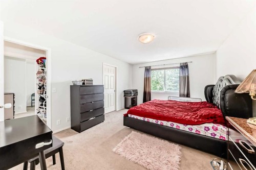45 Shawbrooke Park Sw, Calgary, AB - Indoor Photo Showing Bedroom