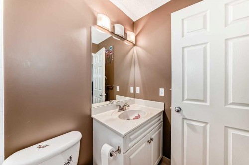 45 Shawbrooke Park Sw, Calgary, AB - Indoor Photo Showing Bathroom