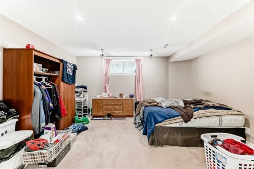 45 Shawbrooke Park Sw, Calgary, AB - Indoor Photo Showing Bedroom