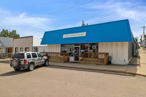 104 Mcgregor Close, Milo, AB 