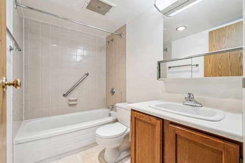 1609-924 14 Avenue Sw, Calgary, AB - Indoor Photo Showing Bathroom
