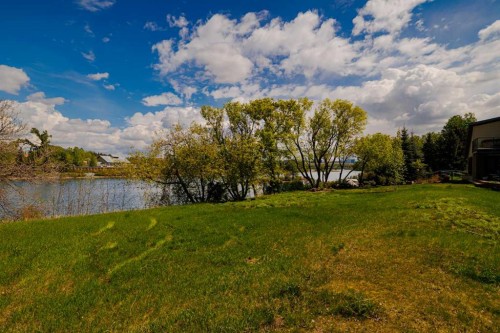 14 Major Stewart Lane Se, Calgary, AB 