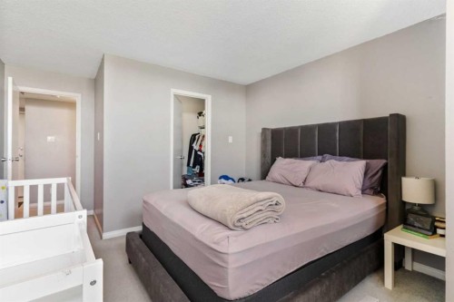 303-30 Mchugh Court Ne, Calgary, AB - Indoor Photo Showing Bedroom