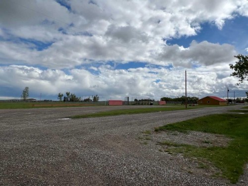 50 N Main Street, Hill Spring, AB 