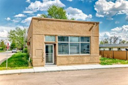 721 Broadway Street  Standard, AB T0J 3G0