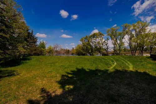 10 Major Stewart Lane Se, Calgary, AB 