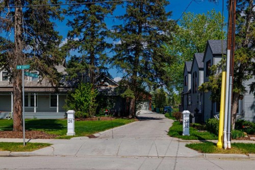 10 Major Stewart Lane Se, Calgary, AB 