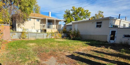 488 Northmount Drive Nw, Calgary, AB - Outdoor