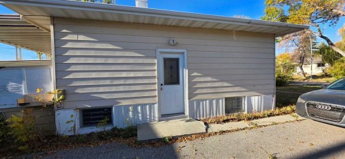 488 Northmount Drive Nw, Calgary, AB - Outdoor