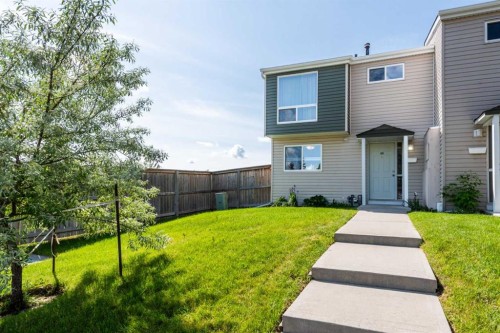 43-5425 Pensacola Crescent SE Calgary, AB T2A 2G7