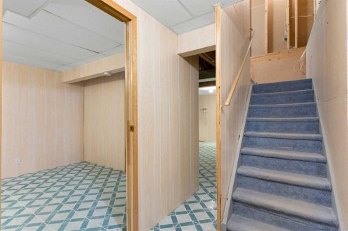 186 Harvest Rose Circle Ne, Calgary, AB - Indoor Photo Showing Other Room