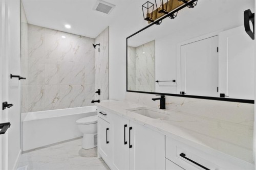 8 Ranchers Meadows, Okotoks, AB - Indoor Photo Showing Bathroom