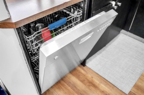 54 Templegreen Road Ne, Calgary, AB - Indoor Photo Showing Other Room