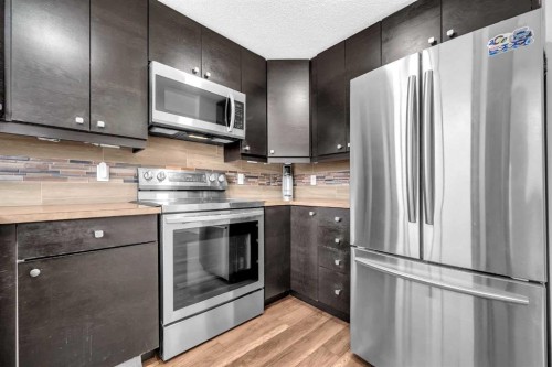 54 Templegreen Road Ne, Calgary, AB - Indoor Photo Showing Kitchen
