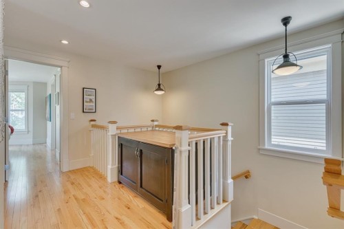 609 23 Avenue Sw, Calgary, AB - Indoor Photo Showing Other Room