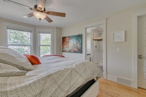 609 23 Avenue Sw, Calgary, AB - Indoor Photo Showing Bedroom