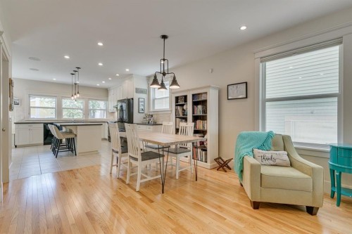 609 23 Avenue Sw, Calgary, AB - Indoor