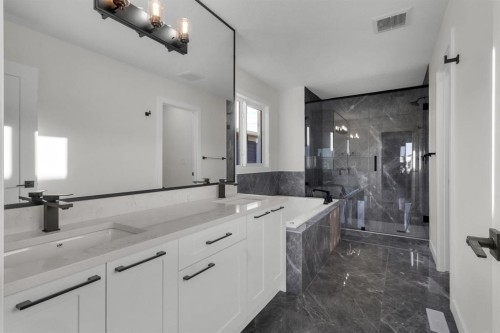 14 Ranchers Meadows, Okotoks, AB - Indoor Photo Showing Bathroom