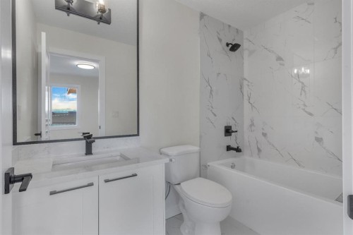 14 Ranchers Meadows, Okotoks, AB - Indoor Photo Showing Bathroom