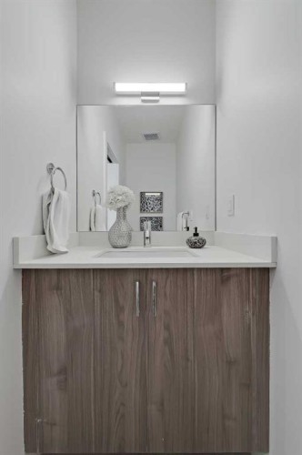 109 & 102-3550 45 Street Sw, Calgary, AB - Indoor