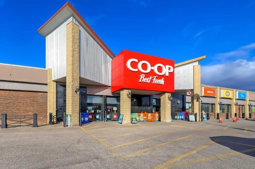 109 & 102-3550 45 Street Sw, Calgary, AB - Outdoor