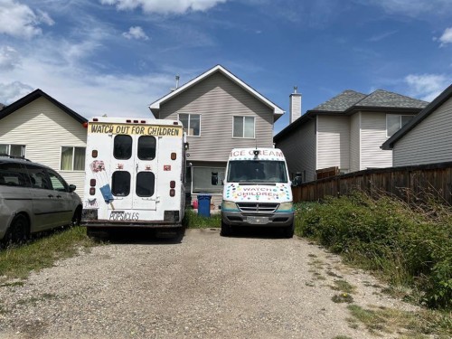 87 Cranberry Place Se, Calgary, AB - Outdoor