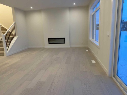 92 Sundown Crescent, Cochrane, AB - Indoor Photo Showing Other Room