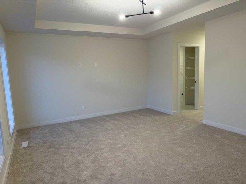 92 Sundown Crescent, Cochrane, AB - Indoor Photo Showing Other Room
