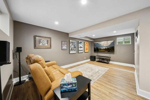 412 17 Avenue Nw, Calgary, AB - Indoor