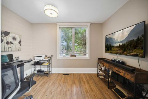 412 17 Avenue Nw, Calgary, AB - Indoor
