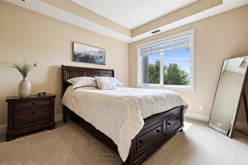 2347-2330 Fish Creek Boulevard Sw, Calgary, AB - Indoor Photo Showing Bedroom