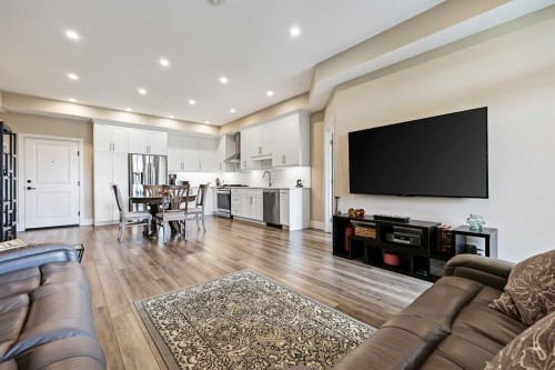 2347-2330 Fish Creek Boulevard Sw, Calgary, AB - Indoor Photo Showing Living Room
